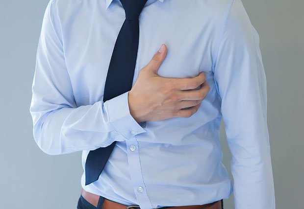 pain in centre of chest